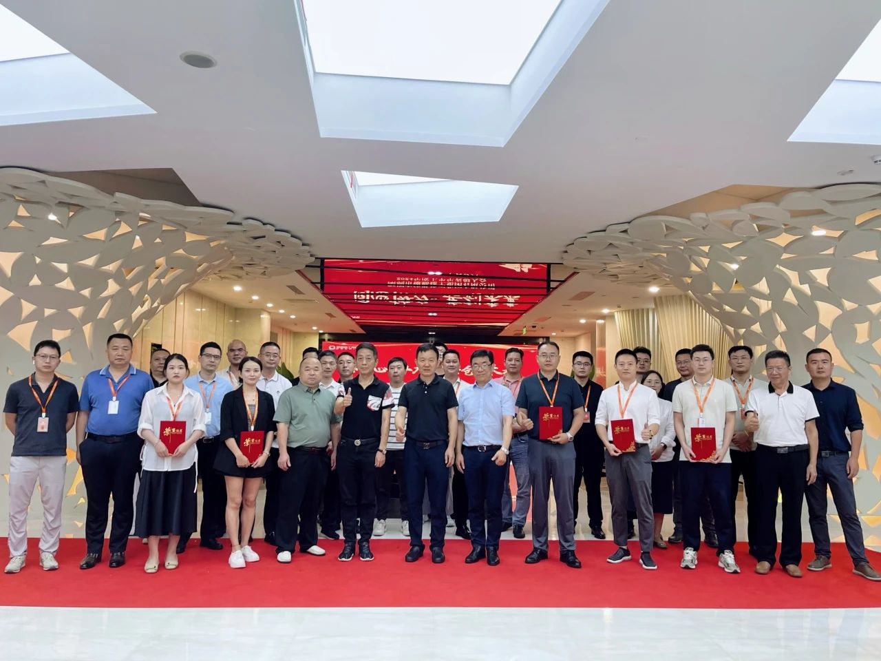 深圳市德勤建工集团——奋战三季度，全力创佳绩！
